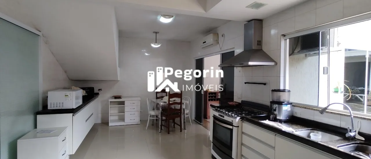 Imagem Casa à venda em Piraquara, Centro, com 4 quartos, 238,00m²
