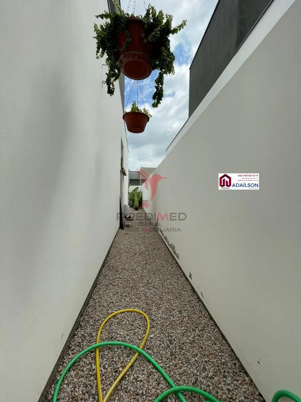 Imagem Casa há venda com duas suítes, Churrasqueira , Vaga de Garagem, Cidade Tijucas SC