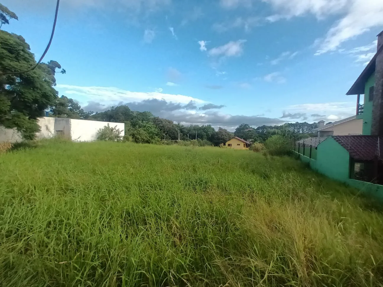 Imagem Terreno com 1.620m² (27x60) no Centro de Viamão