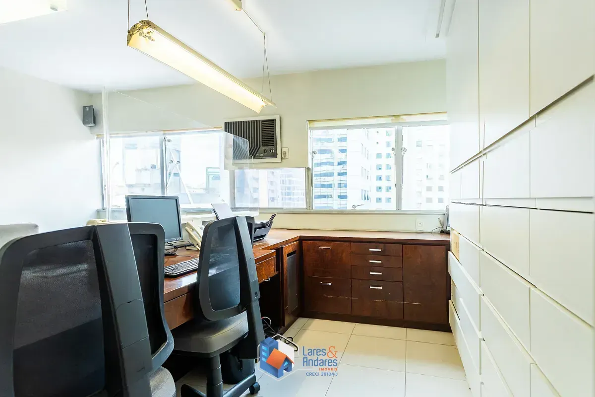 Imagem Conjunto comercial para venda em Consolação, 114m²