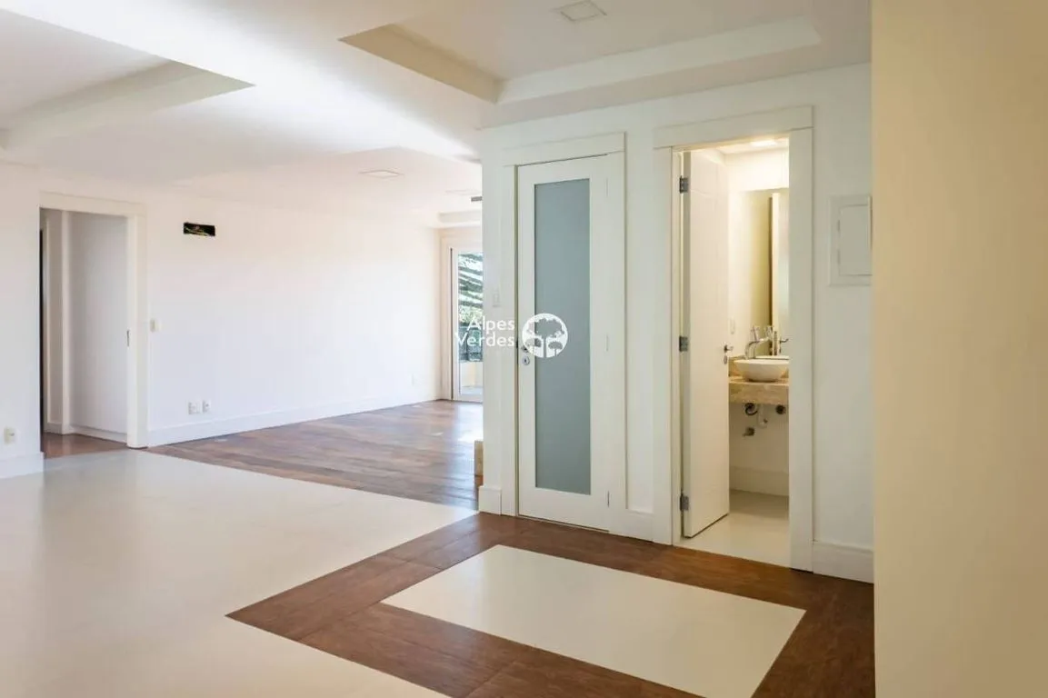 Imagem Apartamento à Venda em Centro, Gramado - RS