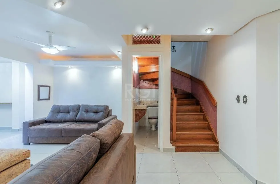 Imagem Casa Condominio para Venda - 210m², 3 dormitórios, sendo 3 suites, 1 vaga - Tristeza