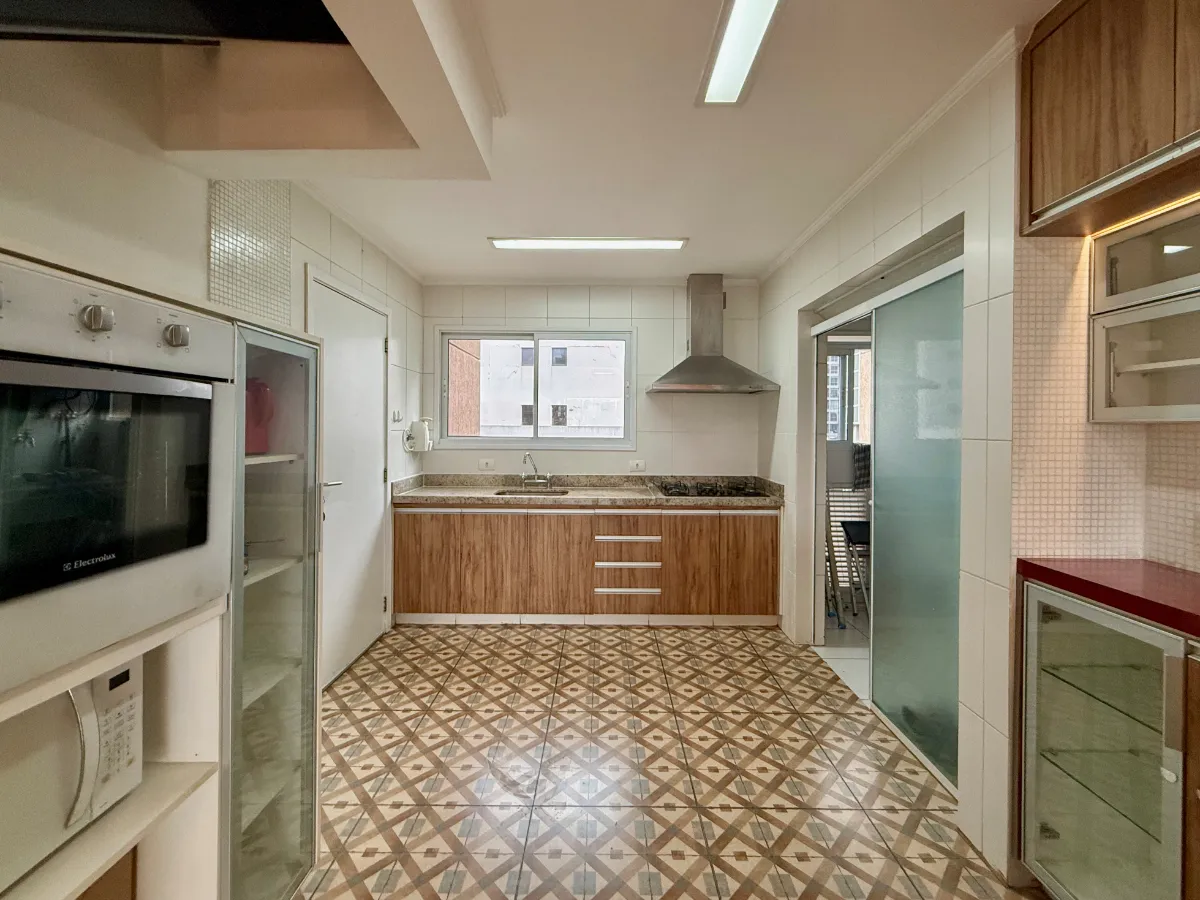 Imagem Cobertura para venda em Campo Belo com 4 quartos, sendo 1 suíte, 198m2