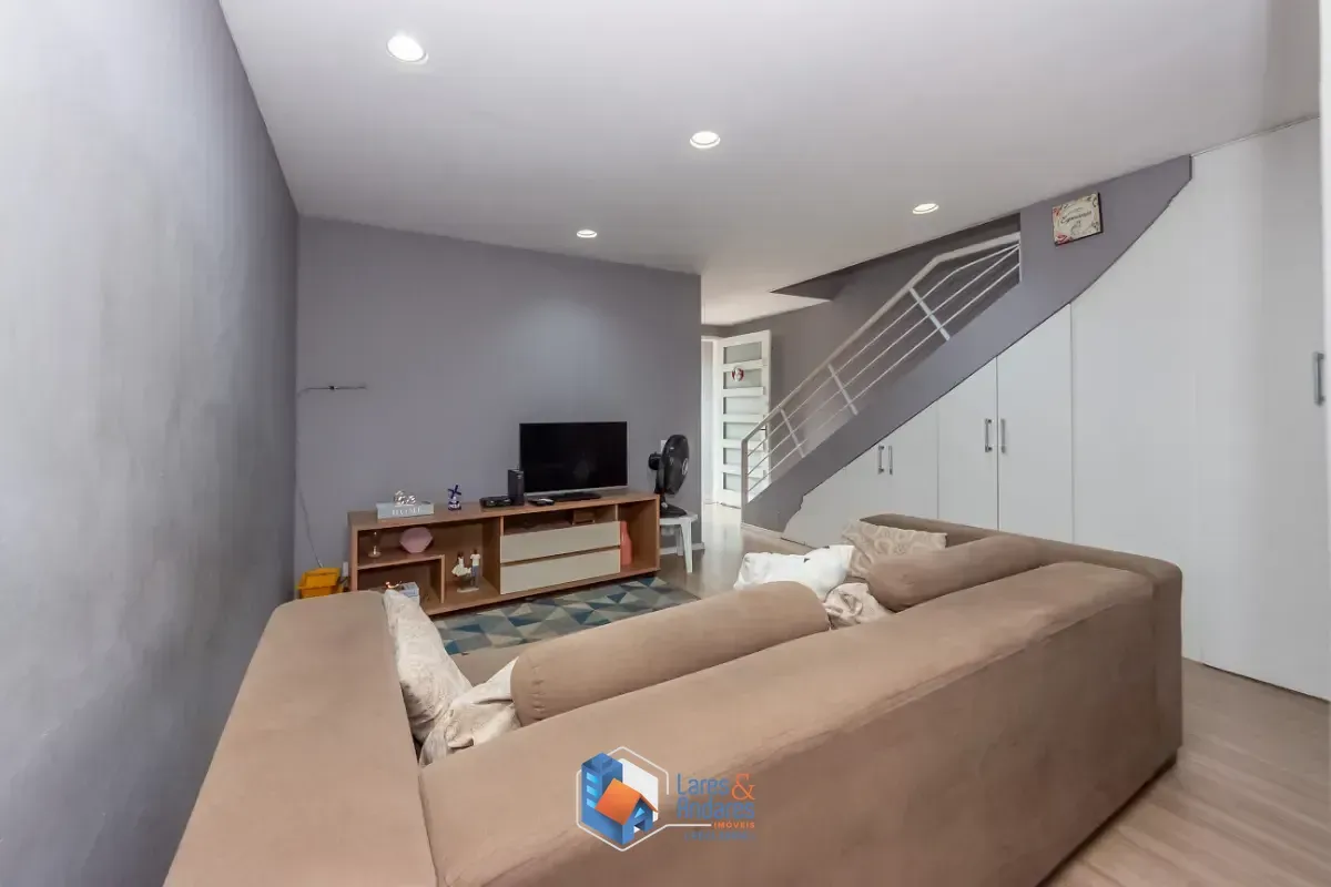 Foto do imóvel Sobrado para venda em Perdizes com 4 quartos, sendo 1 suíte, 110m² em Rua Ministro Godói