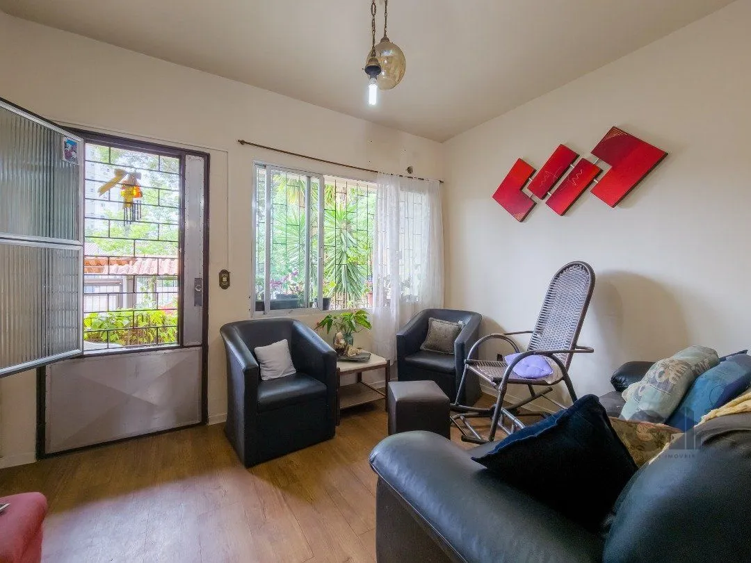 Imagem Casa para Venda - 210m², 3 dormitórios, sendo 1 suites, 2 vagas - Tristeza