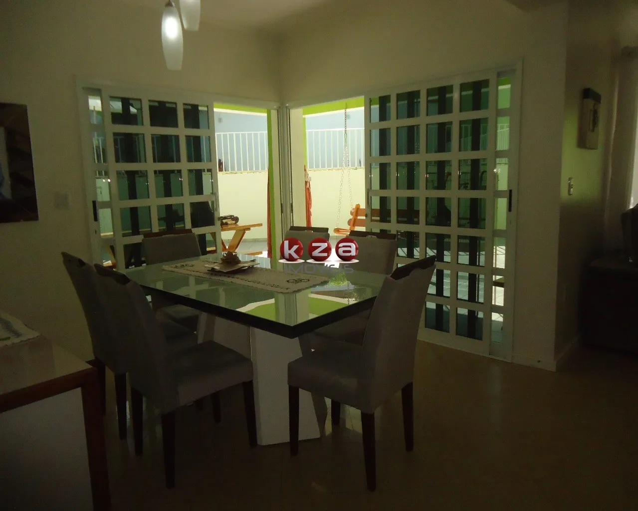 Imagem Imperdível: Casa à venda em Valinhos-SP, Jardim São Francisco - 4 quartos, 2 suítes, 3 salas, 5 banheiros, 4 vagas, 305m².