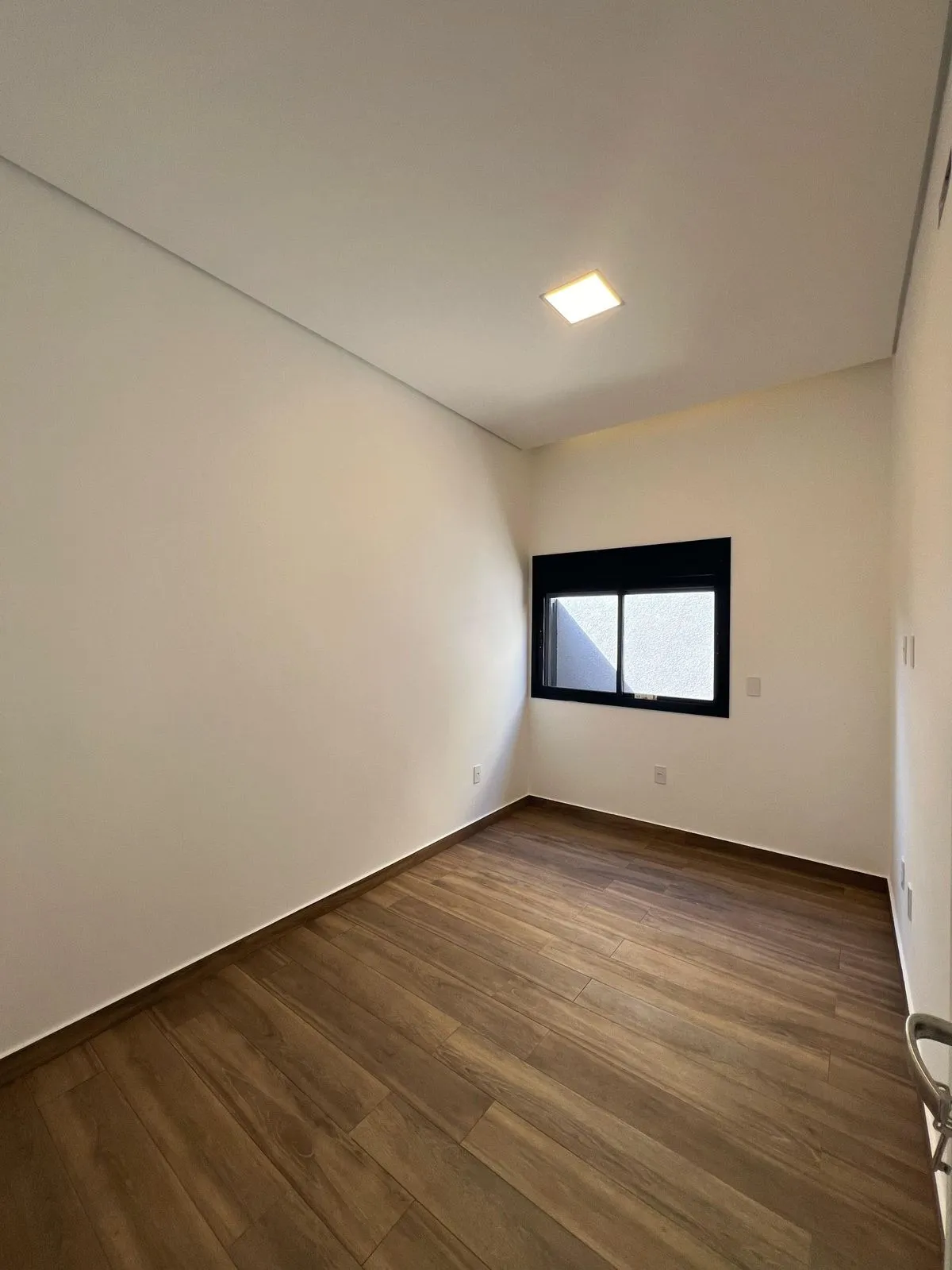 Imagem Casa Terra para venda - Localizada no Condomínio Villa Verona!