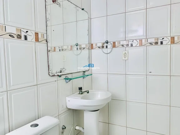 Imagem Apartamento para Locação em Feira de Santana, São João, 3 dormitórios, 2 banheiros, 1 vaga