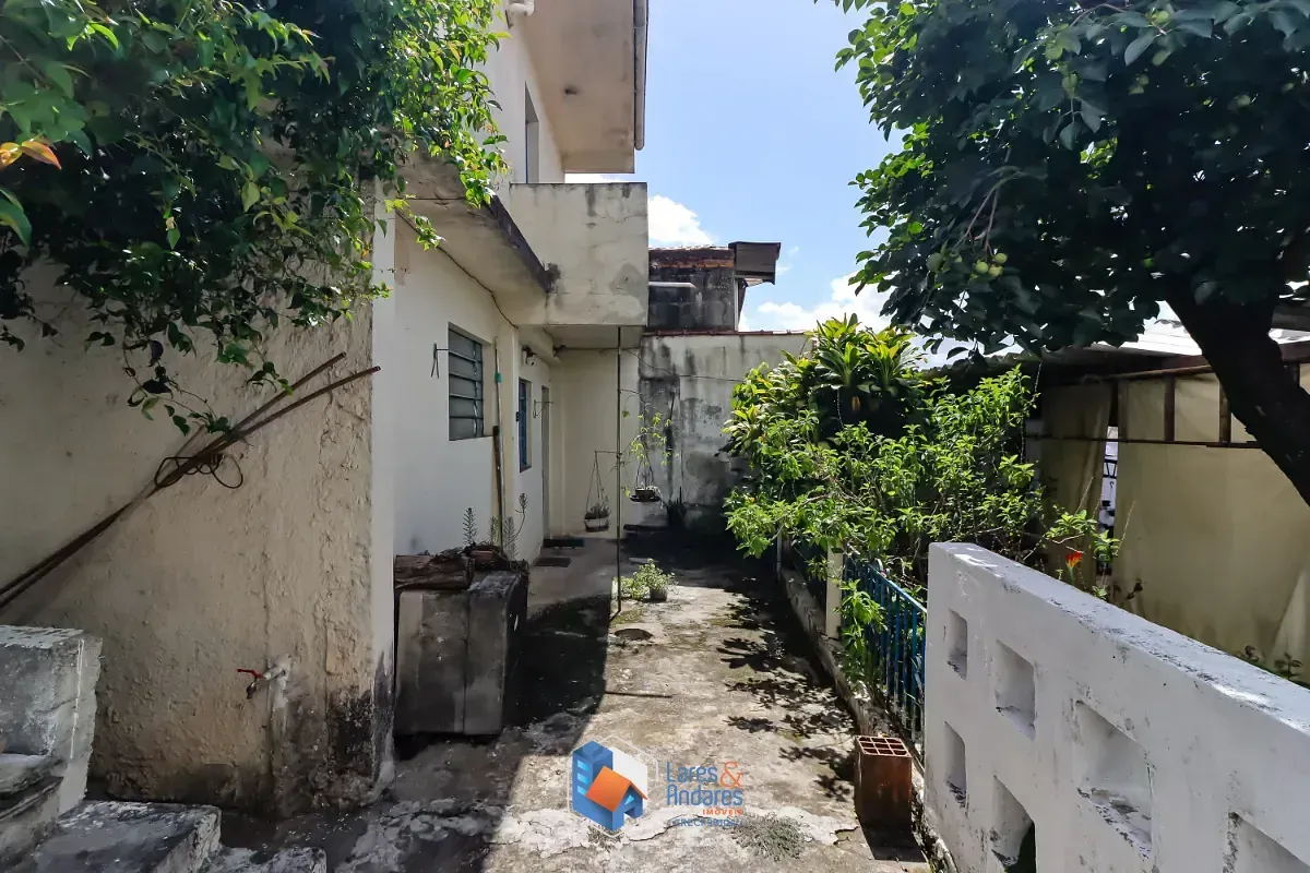 Imagem Casa para venda em Vila Mangalot com 2 quartos, sendo 1 suíte, 250m²