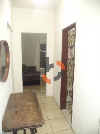 Imagem Oportunidade no Centro de NI: Casa Térrea com 2 Vagas a Pé do Calçadão