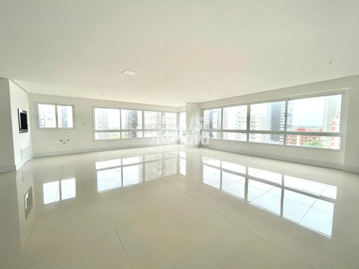 Imagem Apartamento para Venda em Torres / RS no bairro Centro