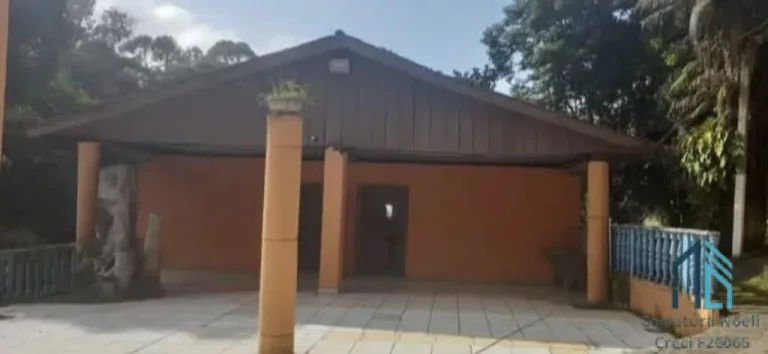 Imagem Chácara com sobrado, casa, chale, salão de eventos, piscina, em São José dos Pinhais - PR