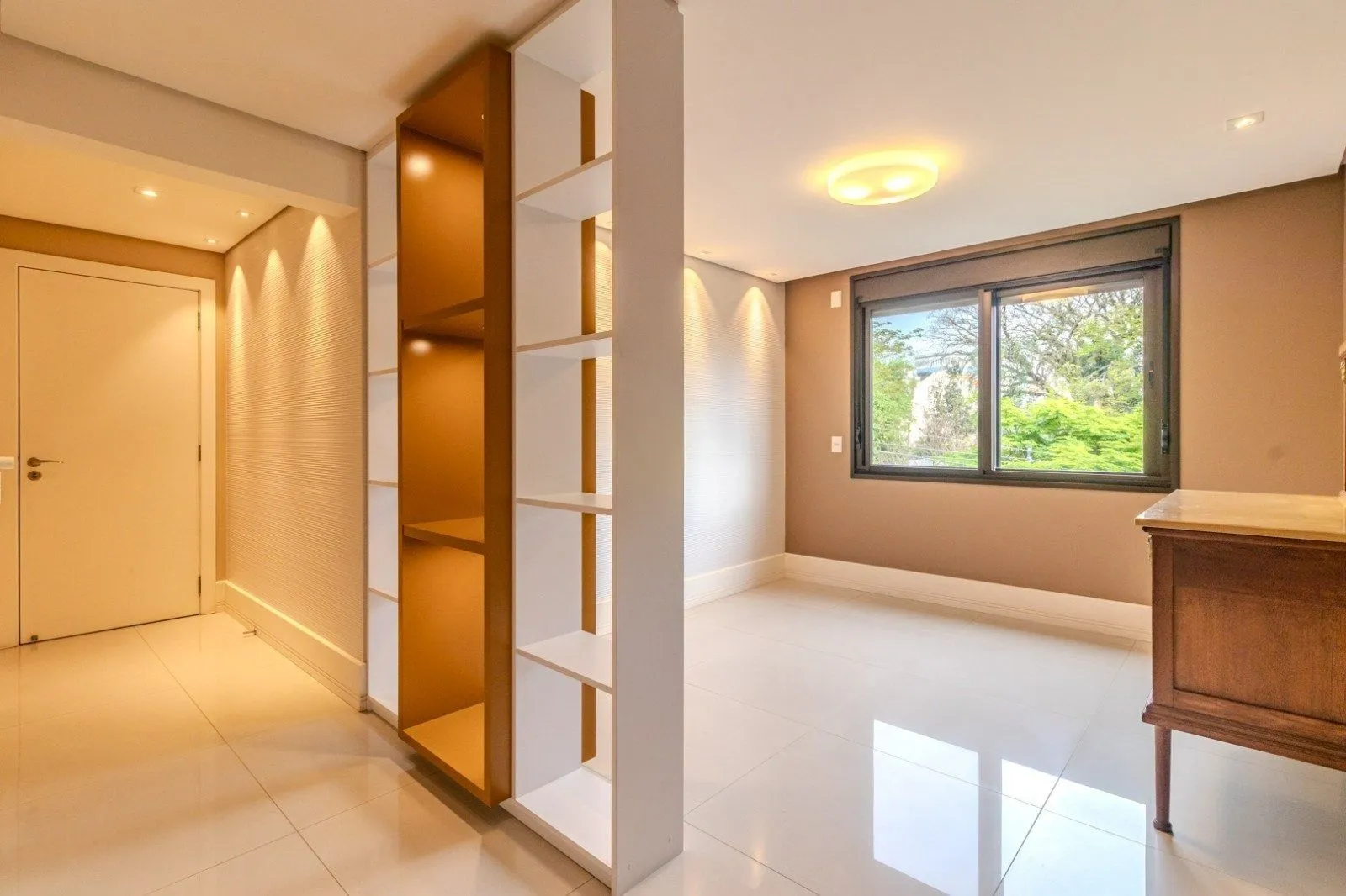 Imagem Alto Padrão no TERRAZAS: 4 Suítes, 312m² e Vista Incrível para a Natureza