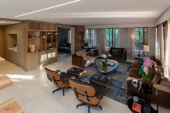 Imagem CASA EM CONDOMÍNIO DE LUXO À VENDA EM SÃO PAULO! Venha conhecer o Essenza House E Garden, um condomínio exclusivo localizado nos Jardins. Com uma loc