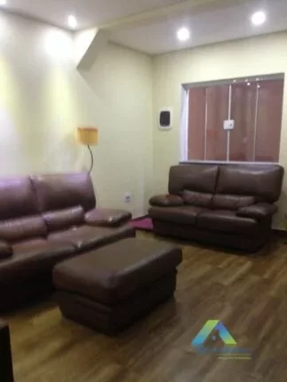 Foto do imóvel Linda casa toda reformada com fácil acesso a transportes publico e a comércios em geral.