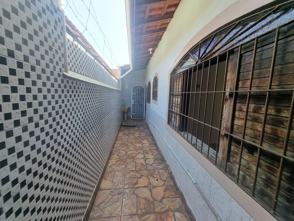 Imagem CASA A VENDA NO VILA CAIÇARA PRAIA GRANDE, ABAIXO DO VALOR DE MERCADO