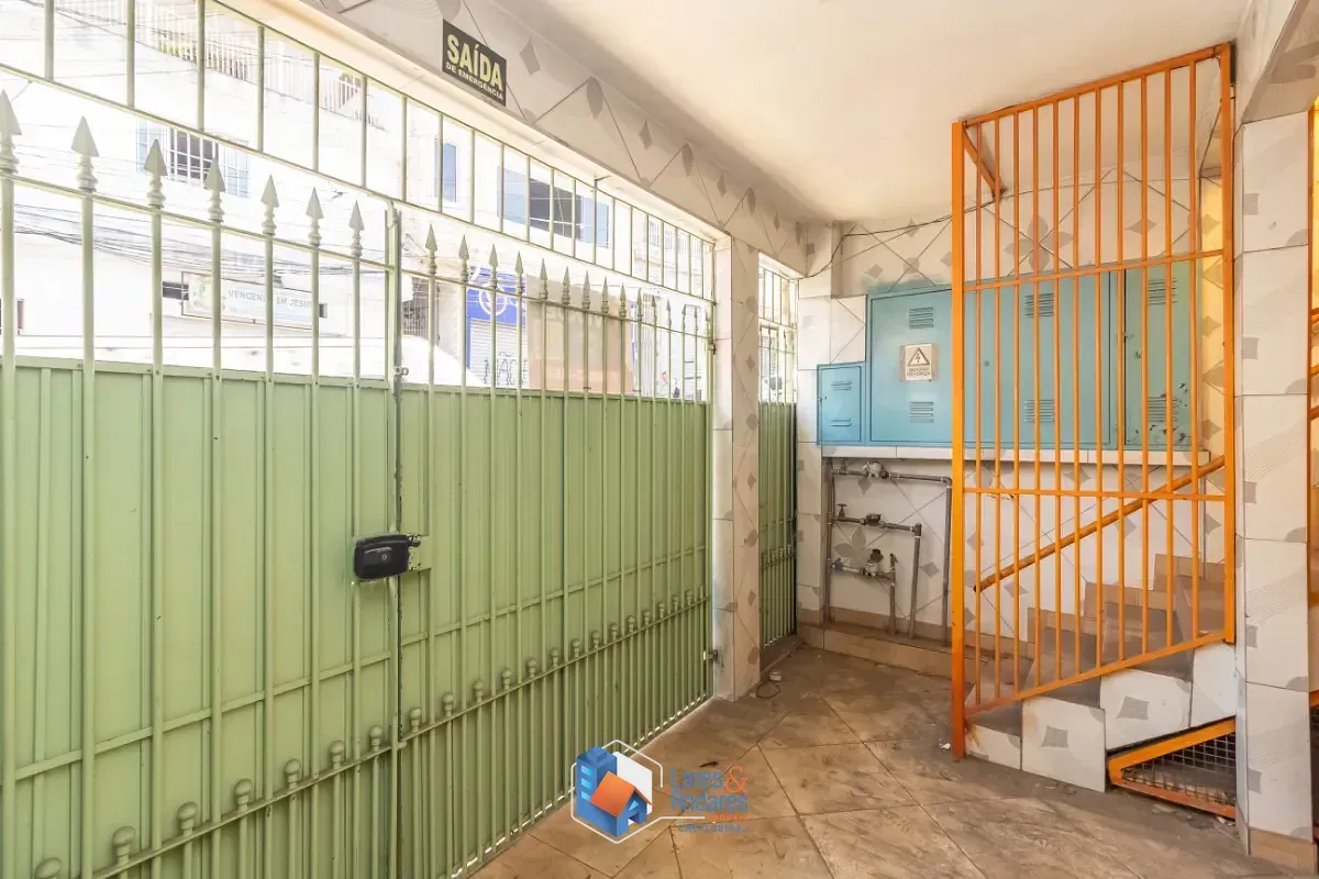 Imagem Casa para venda em Jardim Carombé com 5 quartos, 450m²