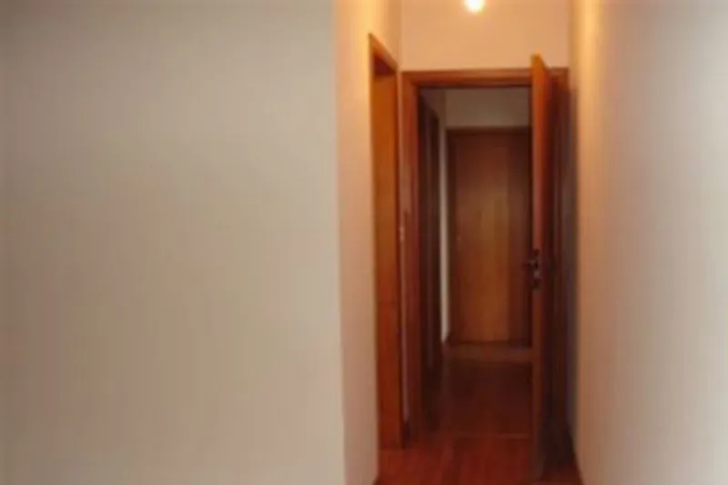 Imagem Casa para Venda - 270m², 3 dormitórios, sendo 1 suites, Vila Nova