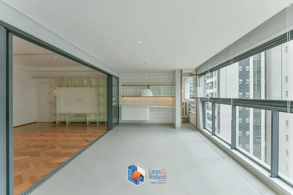 Imagem Apartamento para venda em Chácara Santo Antônio (Zona Sul) com 3 quartos, sendo 3 suítes, 196m²
