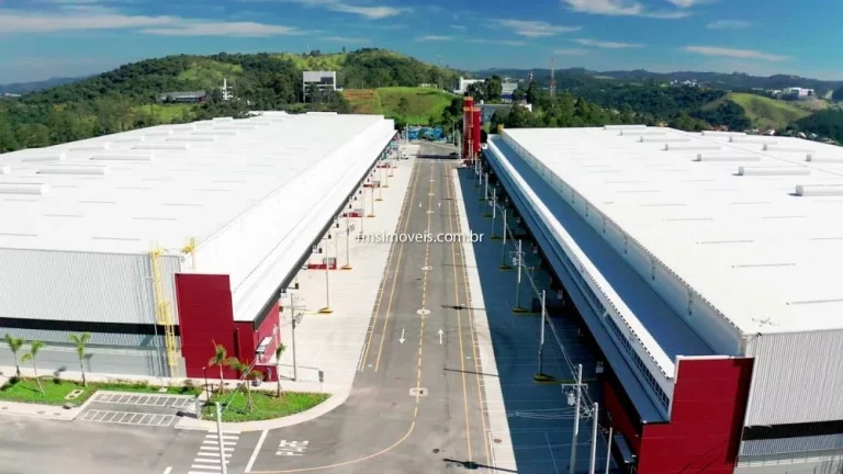 Imagem Galpão com 1.645m2 em Itapevi/SP.