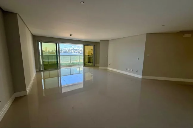 Imagem Apartamento à venda em Balneário Camboriú, Pioneiros, com 4 quartos, 164,97m2
