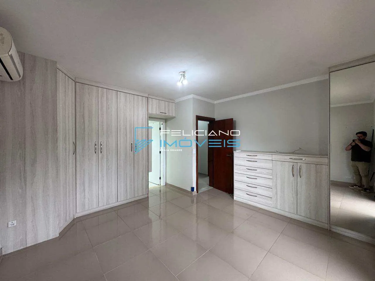 Imagem Sobrado com 4 quartos, Canto do Forte, Praia Grande - R$ 2.85 mi, Cod: 7237
