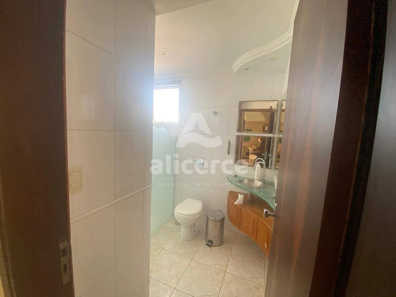Imagem Cobertura à venda com 3 quartos 1 suíte, 232m² em Coqueiros Florianópolis