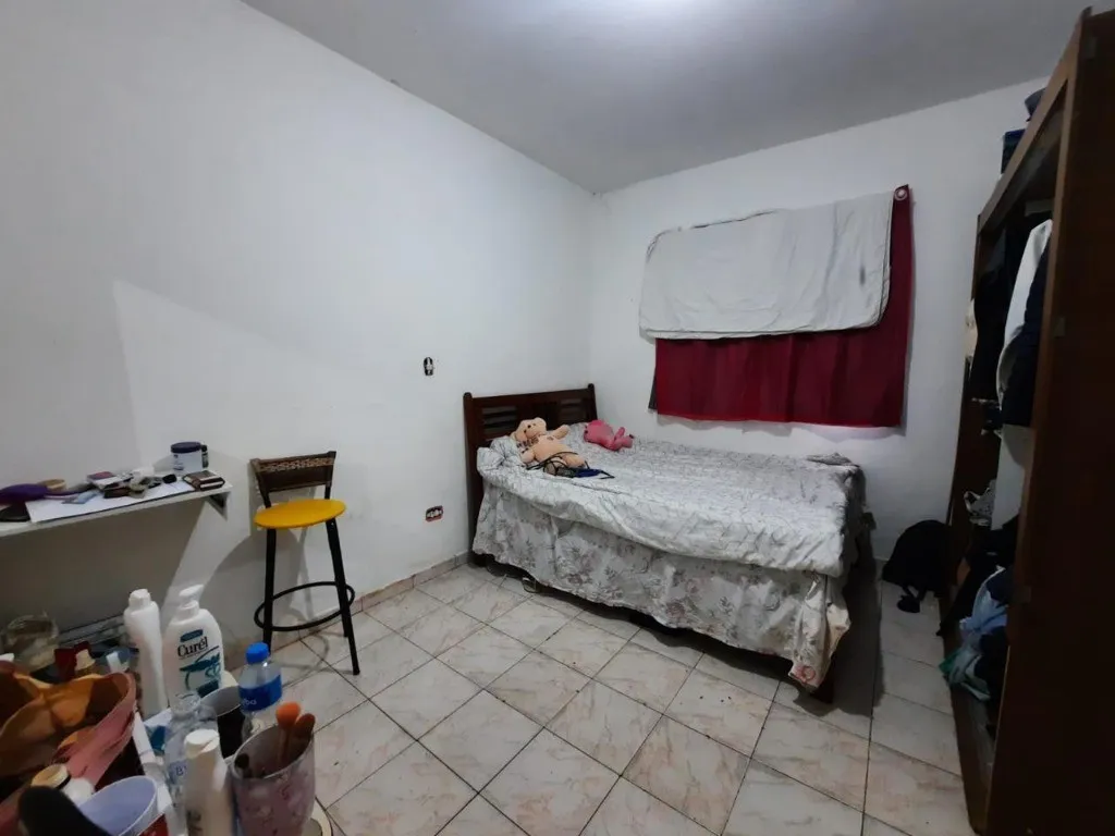 Imagem Casa para locação em Santo André-SP: 3 quartos, 1 suíte, 3 banheiros, 4 vagas de garagem, Jardim Silvana - 100m².