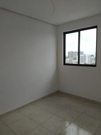 Imagem Apartamento com 2 Quartos à Venda, 54 m² em Várzea - Recife