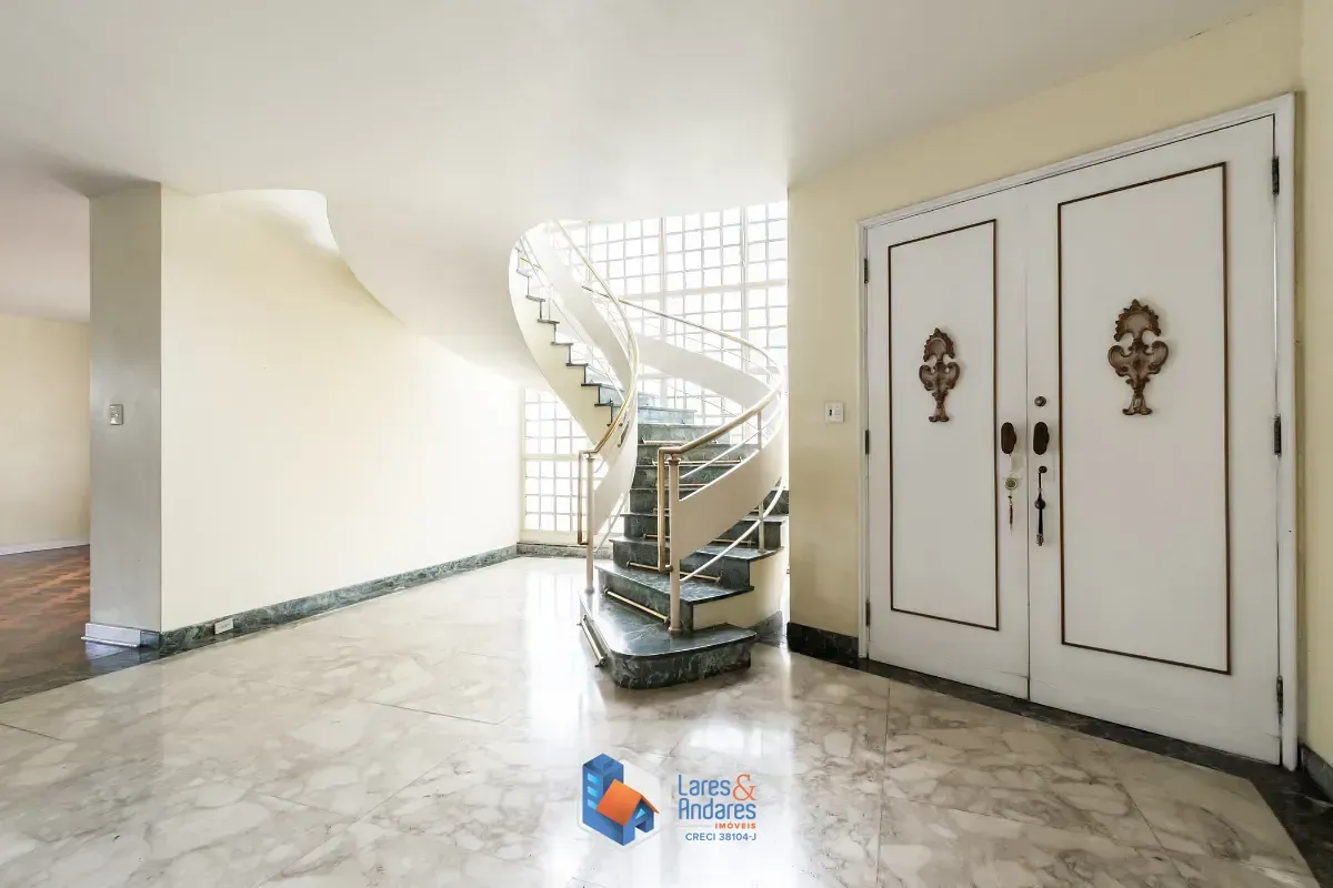 Imagem Casa comercial para venda em Jardim América, 642m²