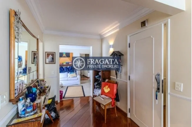 Imagem Cobertura Triplex Higienópolis - 337M², 4 Dorms, 1 Suíte, 3 Vagas, Armários, Despensa, Lavabo.