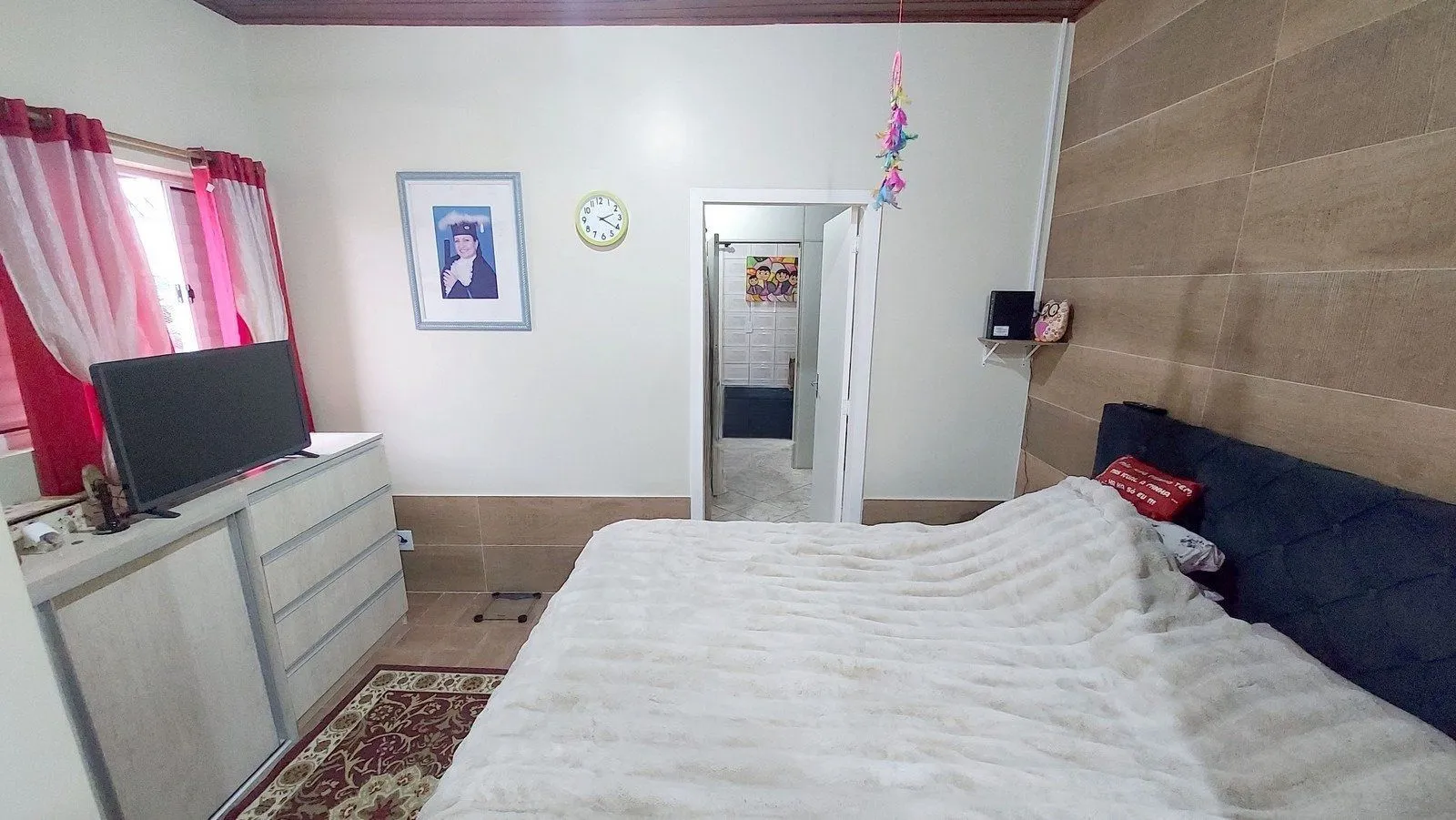 Imagem Casa com 3 dormitórios á venda no Bairro Sarandi, Porto Alegre