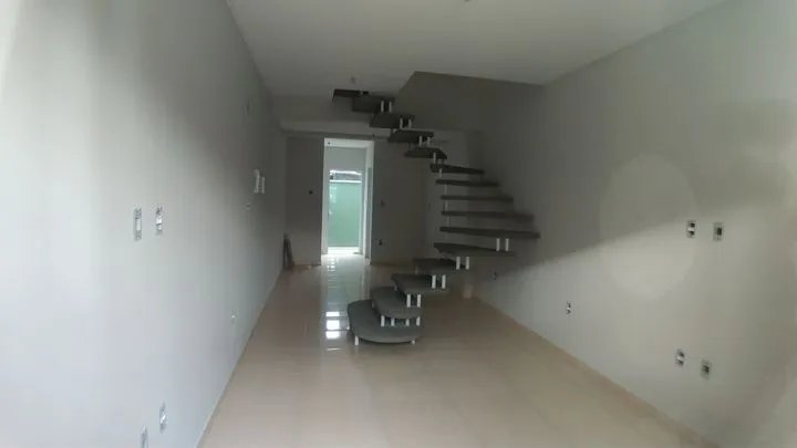 Imagem Sobrado com 2 Quartos à Venda, 65 m² em Lídia Duarte - Camboriú