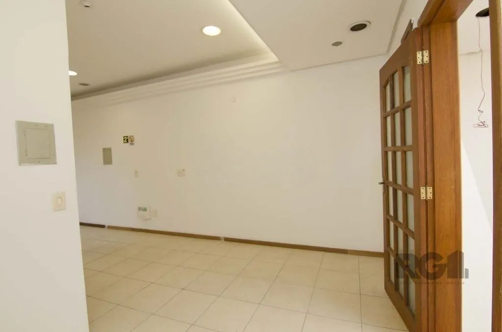 Imagem Excelente casa de 116m² com 2 dormitórios no bairro Cidade Baixa.