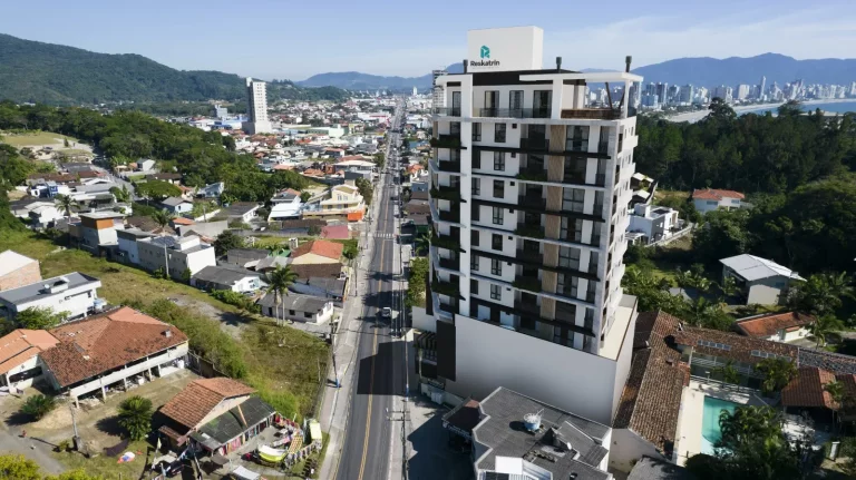 Foto do imóvel ENCANTE em Avenida Governador Celso Ramos