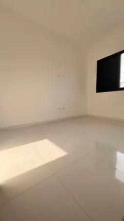 Imagem EXCELENTE OPORTUNIDADE!!! Casa de condomínio com 2 dormitórios!