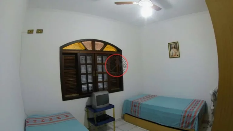 Imagem CASA COM TERRENO DE 1.356 METROS A VENDA, NA PRINCIPAL AVENIDA DE BOISSUCANGA.