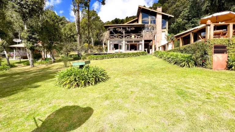 Imagem Casa de Condomínio em Campos do Jordão