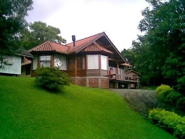 Imagem casa - 3 dorms. - 1 vaga - 155 m² - GRAMADO