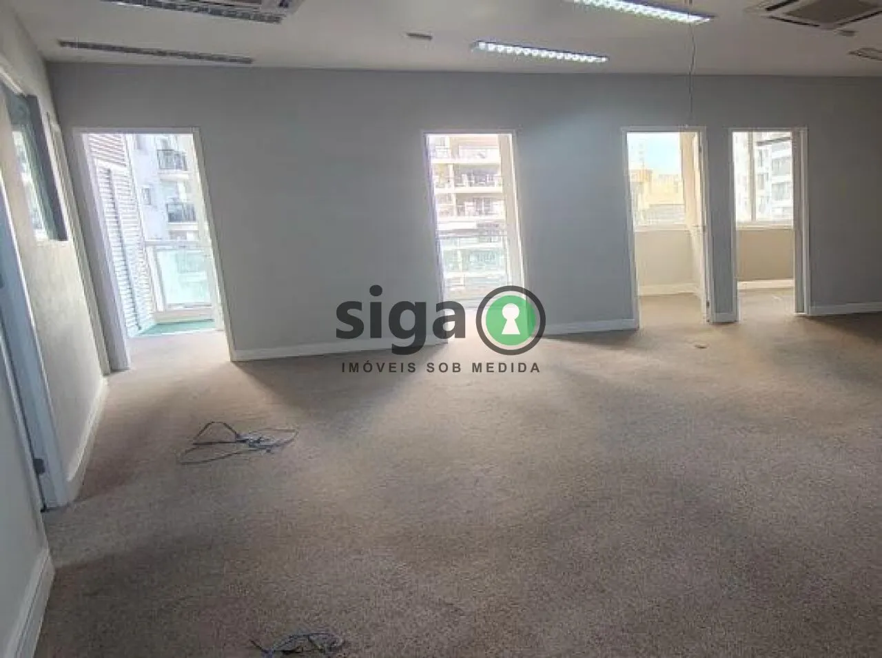 Imagem Conjunto Comercial a Venda e Locação em Cerqueira César com 153m², Sem mobília.