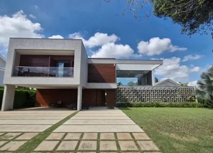 Foto do imóvel Casa de alto padrão para locação no Lago Azul Golf Club, Araçoiaba da Serra, com 4 suítes, piscina aquecida e 465 m² em CHÁCARA SANTA TEREZINHA, ARAÇOIABA DA SERRA - SP