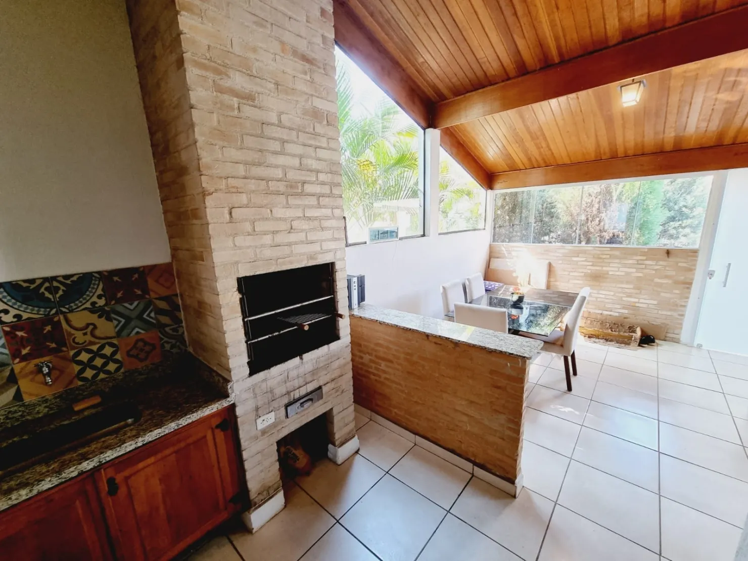 Foto do imóvel Casa à venda 3 Quartos, 1 Suite, 2 Vagas, 250M², Chácaras Reunidas Brasil, Taubaté - SP | Condomínio Hípica Pinheiro
