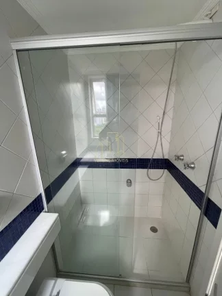 Imagem Apartamento amplo e bem localizado com quatro quartos e varanda a venda no Itaigara