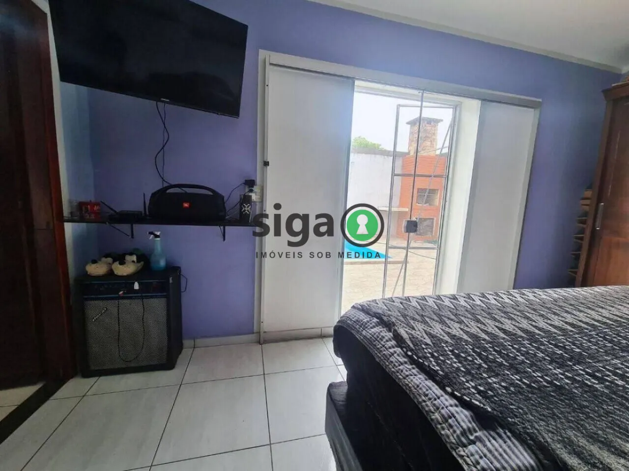 Imagem Casa Térrea com Piscina e Terreno Amplo a Poucos Minutos do Morumbi.