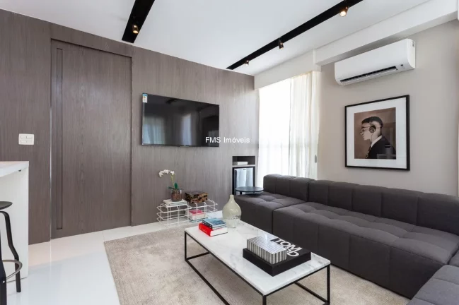 Imagem Imperdível apartamento para locação na Vila Nova Conceição com 1 suíte, 2 banheiros e 2 vagas de garagem. Confira!