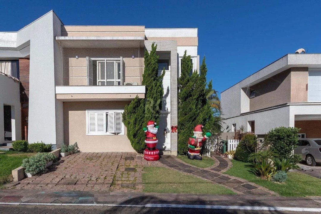 Imagem Casa para Venda com 4 dormitórios no bairro Hípica