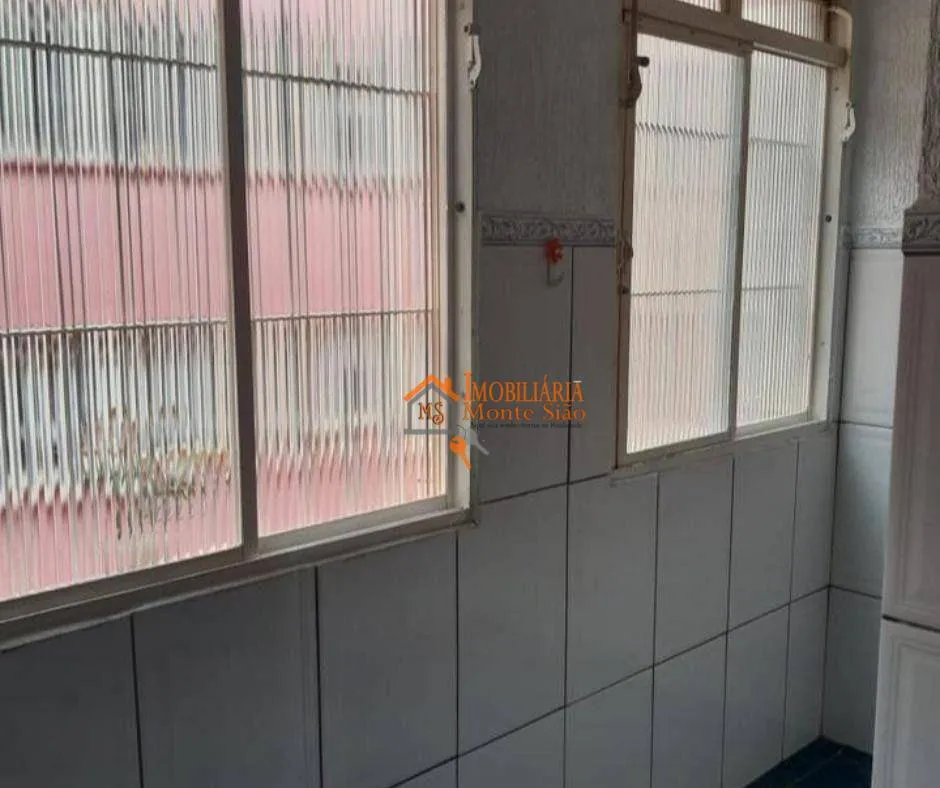 Imagem Apartamento com 2 dormitórios à venda por R$ 160.000,00 - Vila Carmela I - Guarulhos/SP
