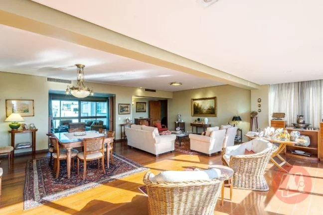 Imagem Apartamento luxuoso de 257 m²,3 dormitórios, suíte e 2 vagas.;