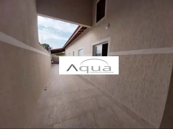 Imagem Casa para Venda em Mongaguá, Plataforma, 3 dormitórios, 1 suíte, 2 banheiros, 2 vagas