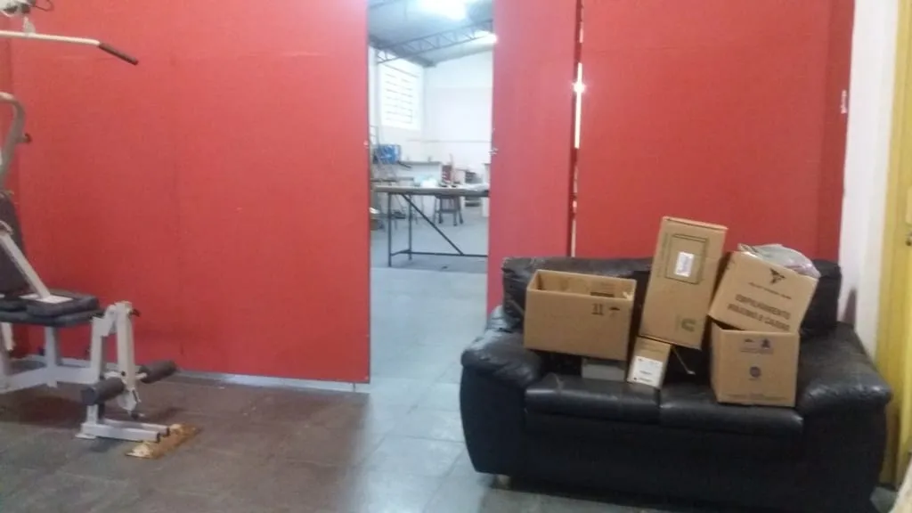 Imagem Comercial à venda 3 Quartos, 1 Suite, 5 Vagas, 300M², Bela Vista, Pindamonhangaba - SP
